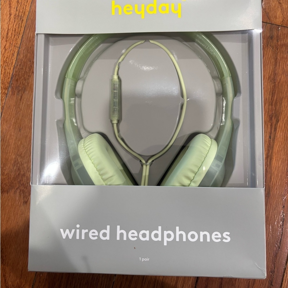 Wired on-Ear Headphones - Heyday- Mint Color